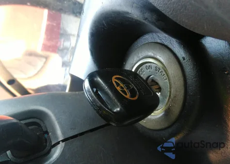 1998 Toyota Land Cruiser z USA, uszkodzony, nr VIN JT3HT05J1W0016619